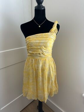 Promesa Yellow & white chiffon One-Shoulder Pleated Sundress small medium large